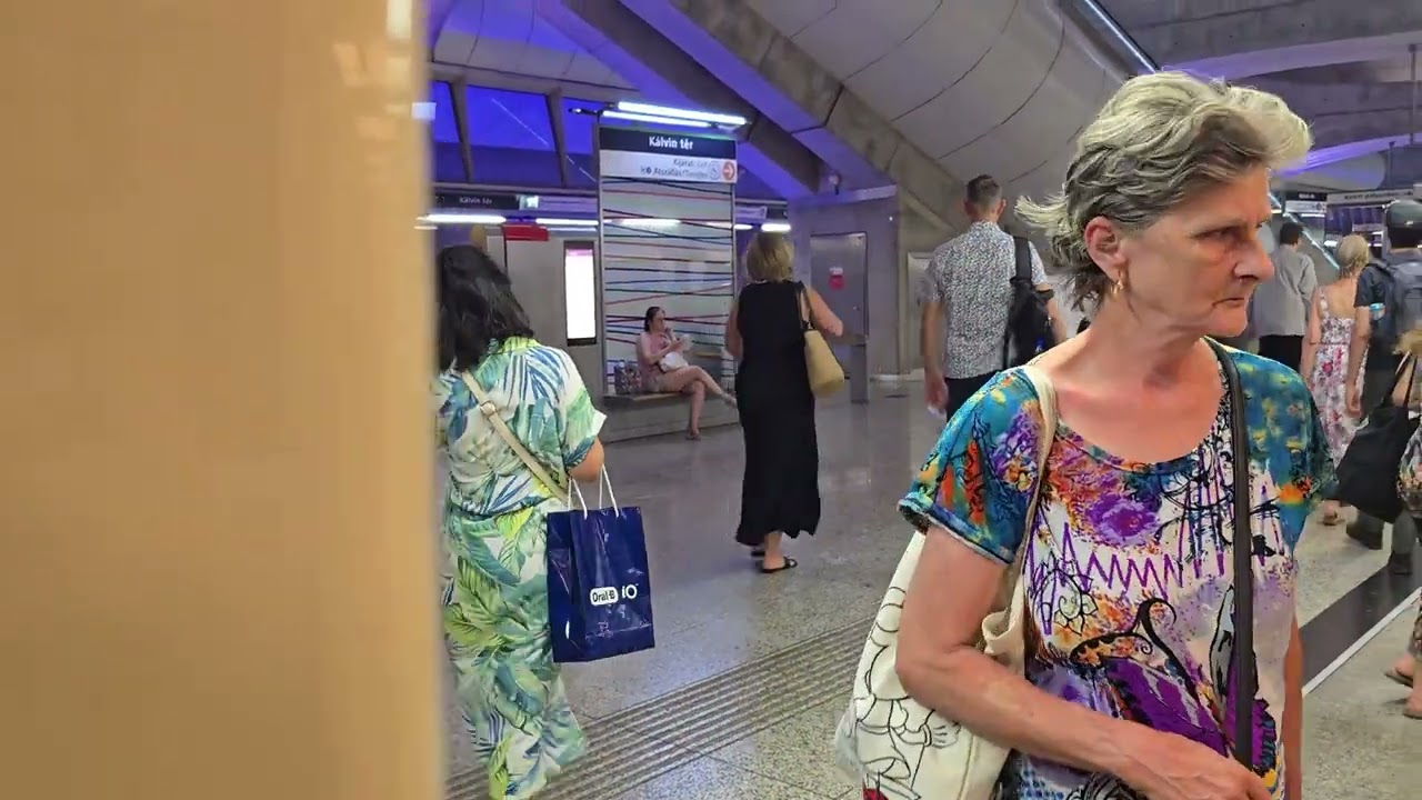 Metro Line M4 Budapest full journey from Kelenföld Vasútállomás to Keleti pályaudvar