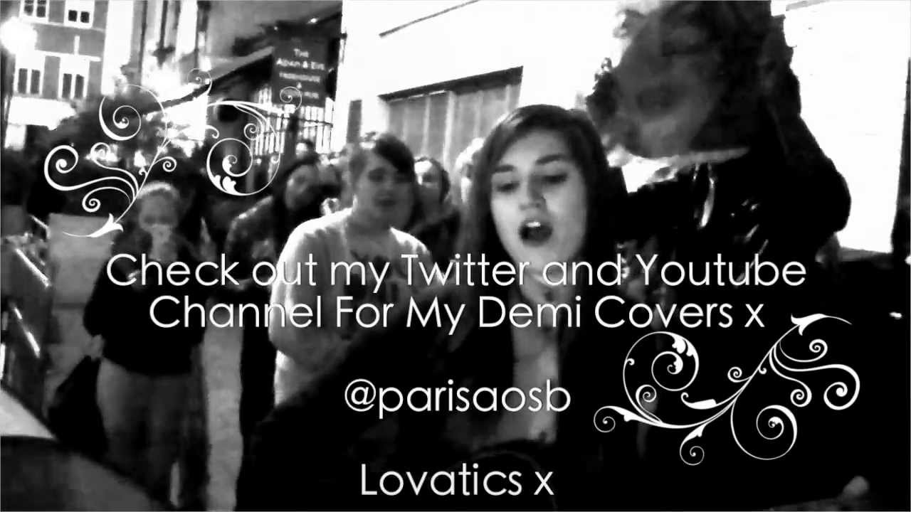 Demi Lovato - HMV Signing - 3rd April 2012