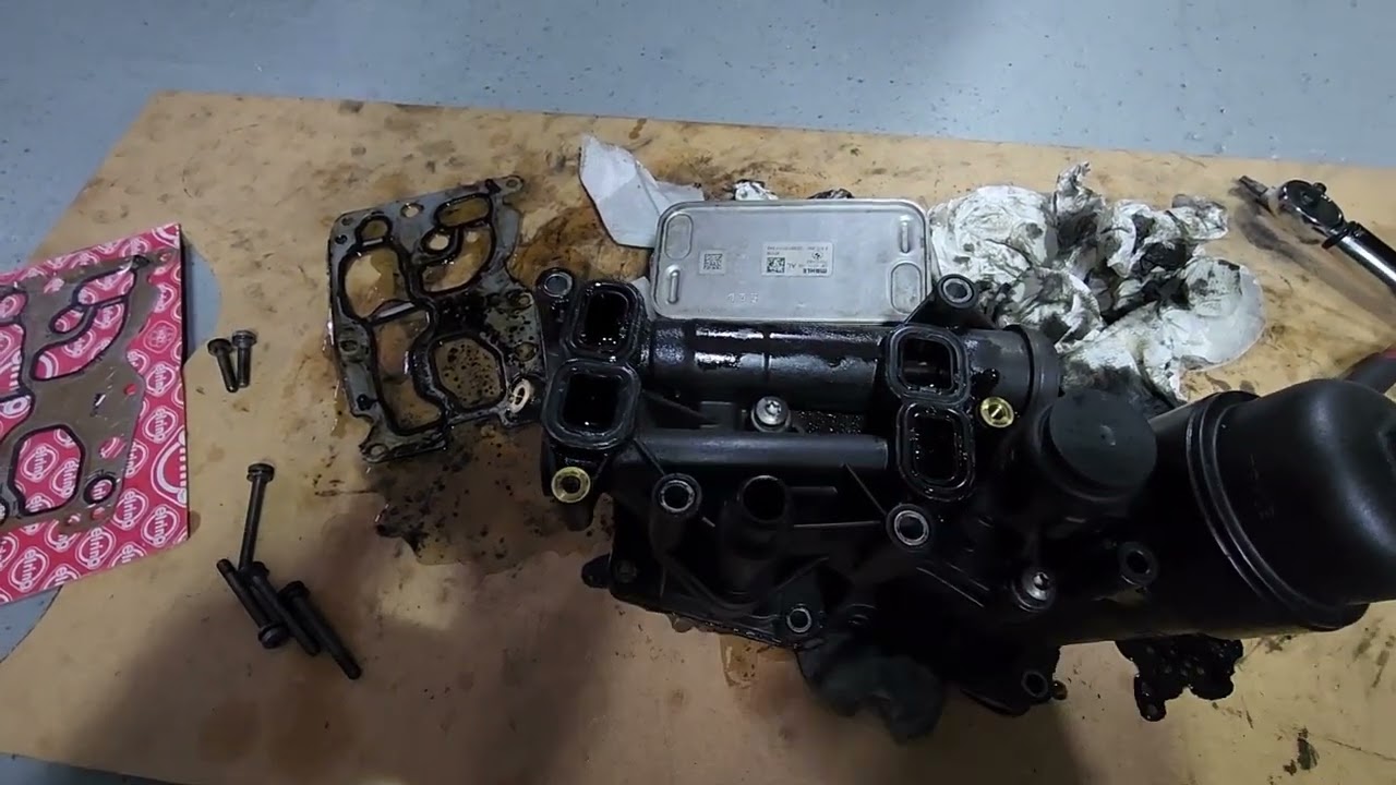 BMW X3 F25 xDrive N57 30d Oil Filter Housing gasket replacement