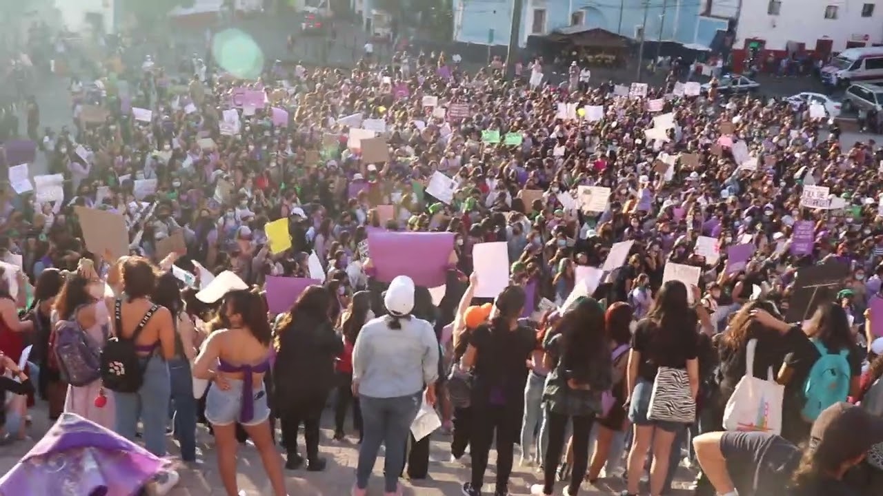 Marcha feminista 2022 en la explanada de la Alh&oacute;ndiga de Granaditas