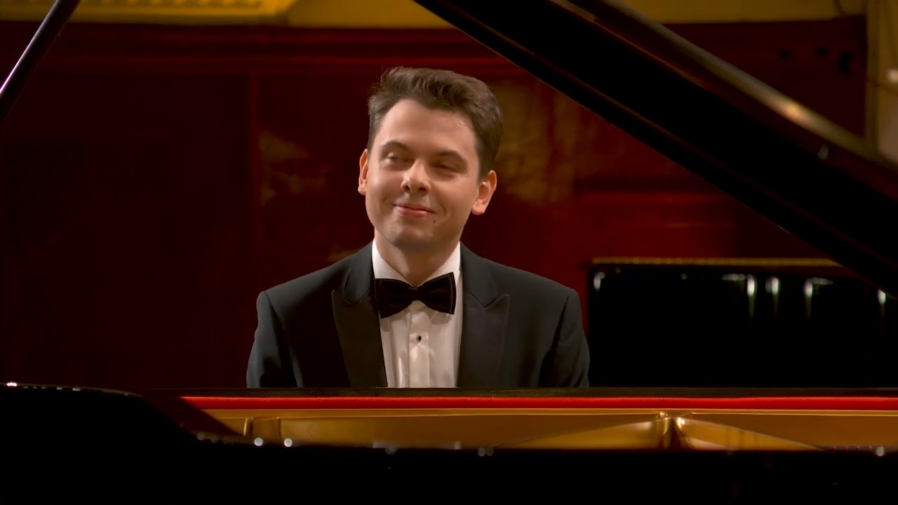 MATEUSZ KRZYŻOWSKI – first round (19th Chopin Competition, Warsaw)