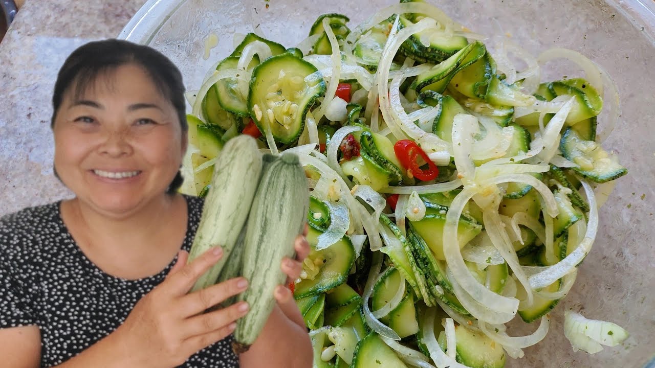 SALADA DE ABOBRINHA CRUA QUE PARECE COZIDA| PLANTEI AVENCAS E PRIMAVERAS EM VASOS