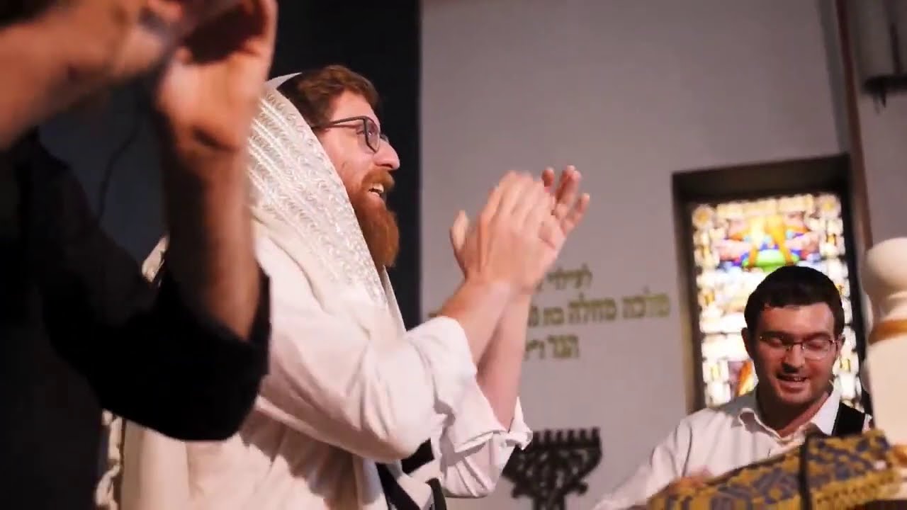 יצחק מאיר - תפילת ימים-נוראים - בית-הכנסת 
