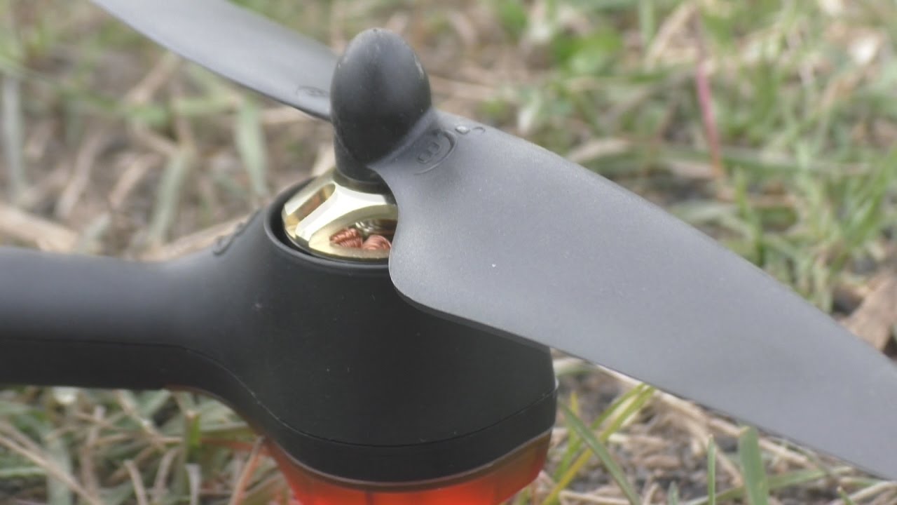 Думали сложно ,а оказалось легко. Полеты на квадрокоптере Hubsan X4 H501S.