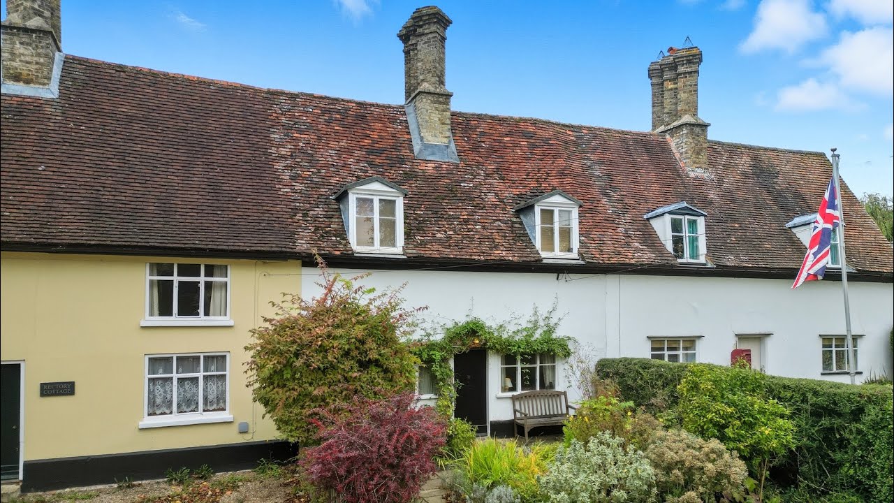 Property tour of 2 Post O￼ffice Road, Buckhall, Stowmarket, IP14 3DJ. Presented by LUXPAD.