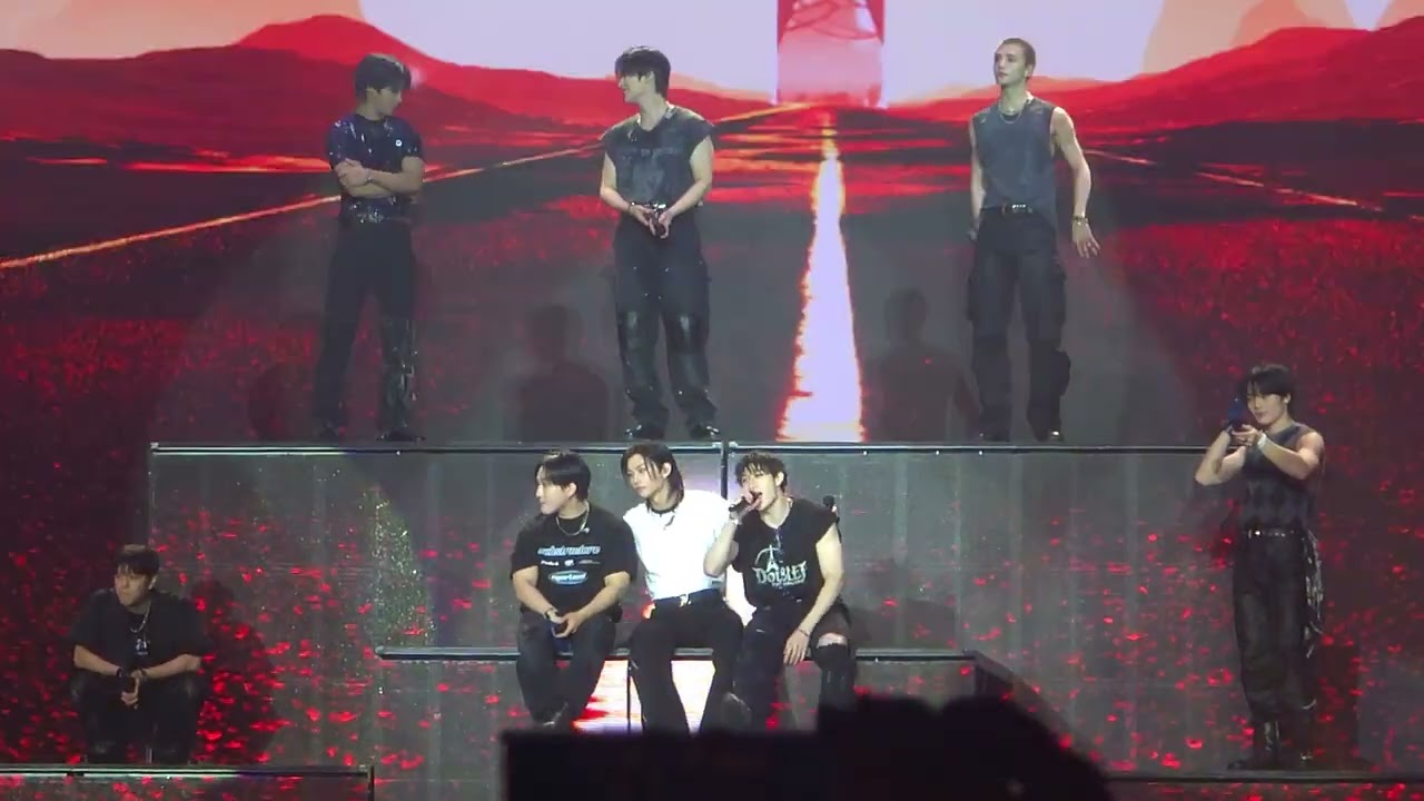 Lonely St (HONGKONG D2) - Stray Kids Dominate in Hong Kong Live Performance Fancam