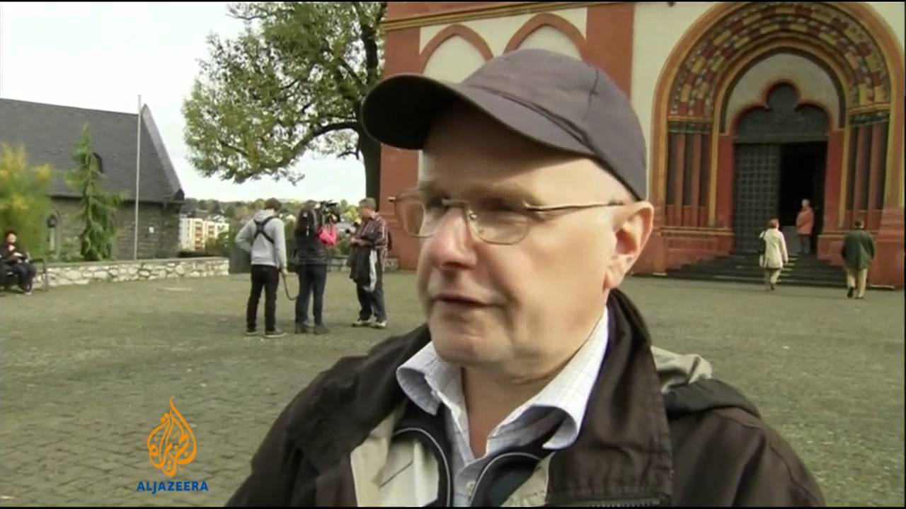 Pope suspends German 'luxury bishop'
