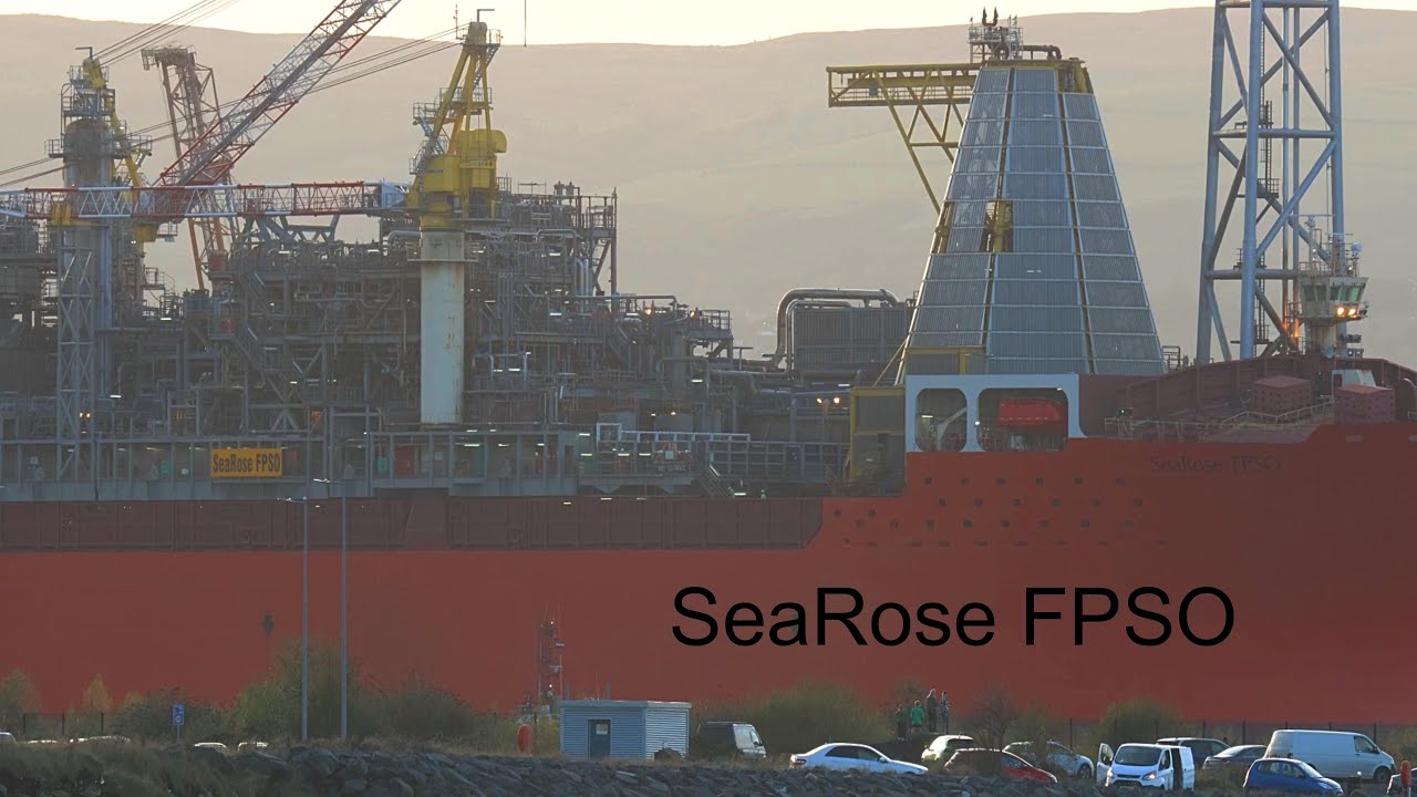 Searose (FPSO) vessel Departing Belfast after Harland & Wolffs £61m base contract.