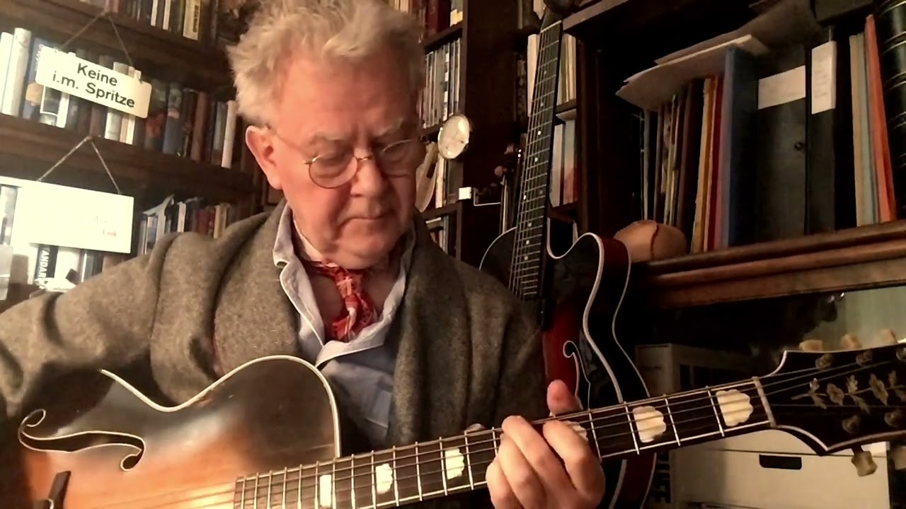 „Smile“ chord-melody-arrangement with mostly three-note-rhythm-chords