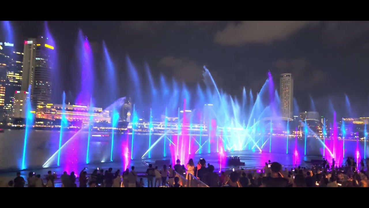 Marina Bay Sands Water Show Singapore | Spectra Light & Water Performance