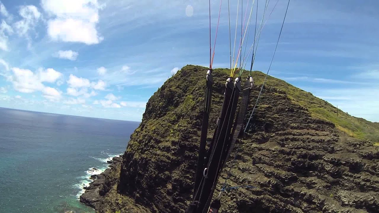 Paragliding Makapuu, Oahu, Hawaii - Crazy Man's Launch
