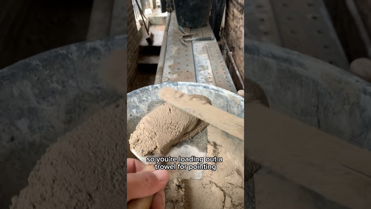 A lime pointing tip for beginners #lime #pointing #stonemason #tips #skills