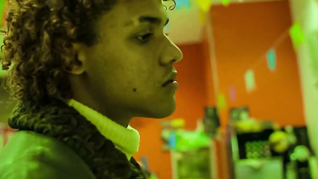 AURA +9999999 . Luis Guime - ( Clip Oficial )