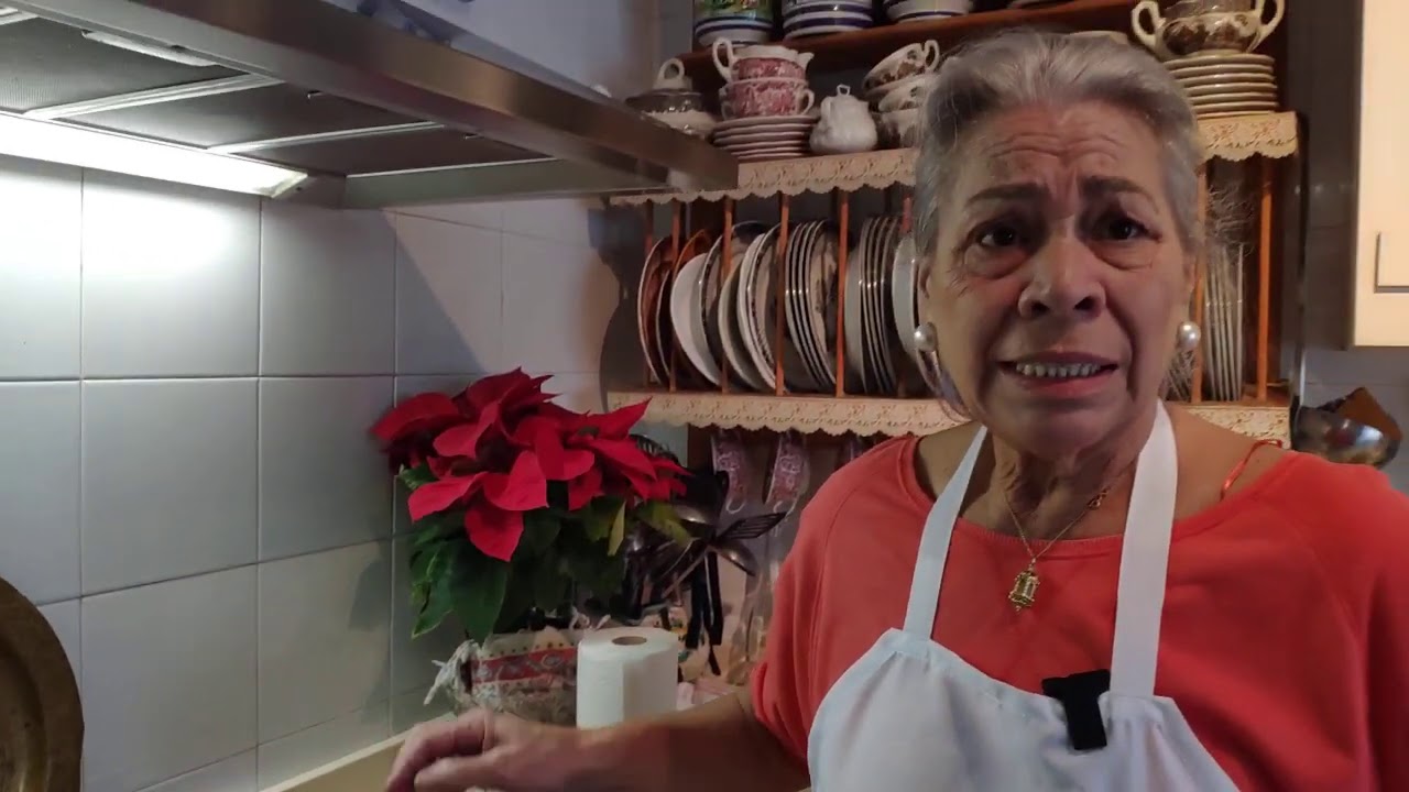 Paletilla de Cordero al Horno + Peras en Almíbar con Chocolate  - An Cá Carmela - Carmen Gahona