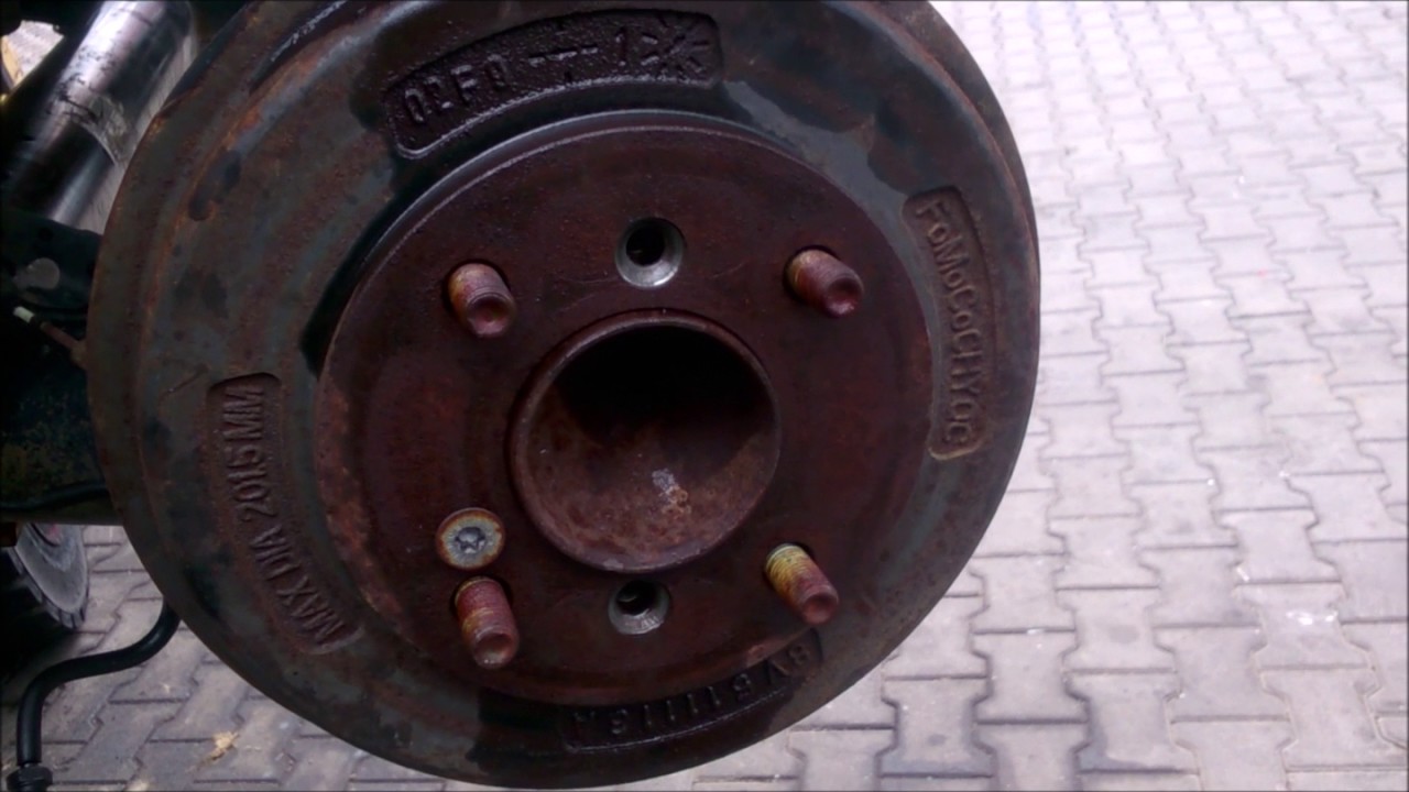 Jak łatwo zdemontować bębny hamulcowe? Ford Fiesta Mk7