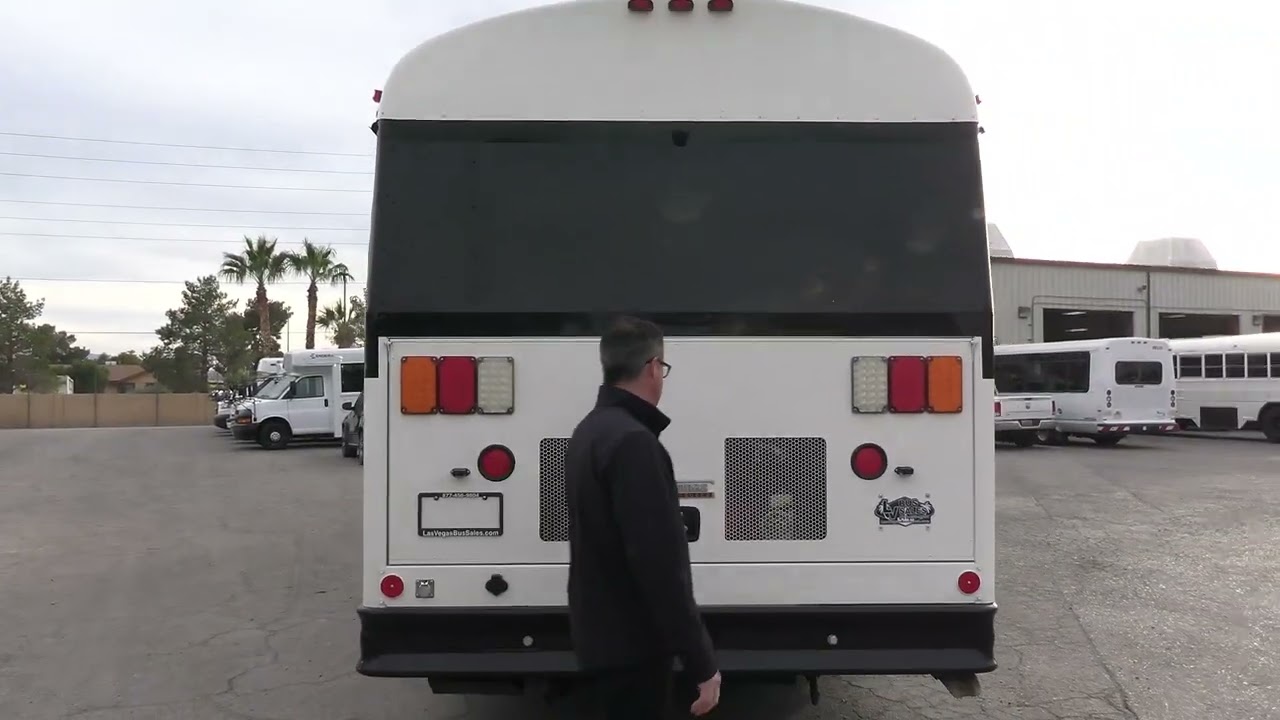 2017 Thomas Transit-Liner HDX Bus B14151