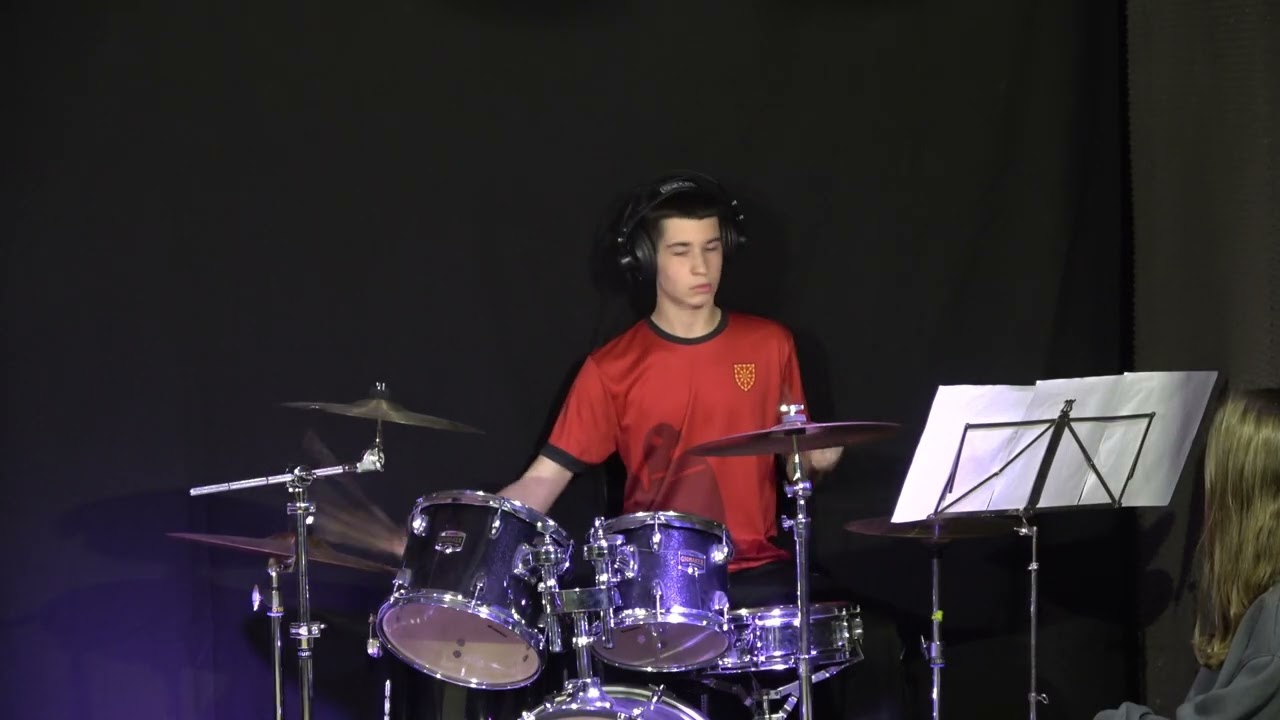Percusión de la Escuela de Música de Ansoáin - Antsoaingo Musika Eskolako Perkusioa
