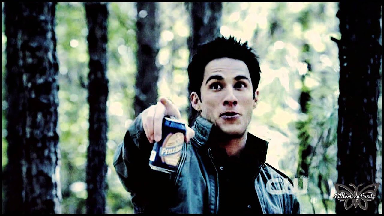&raquo;THE VAMPIRE DIARIES | last friday night
