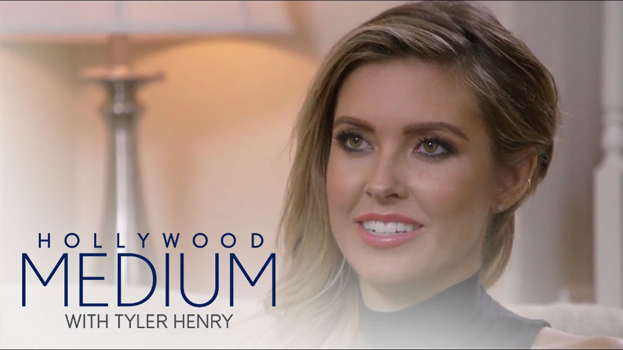 Tyler Henry Shocks Audrina Patridge With Unborn Baby News | Hollywood Medium with Tyler Henry | E!