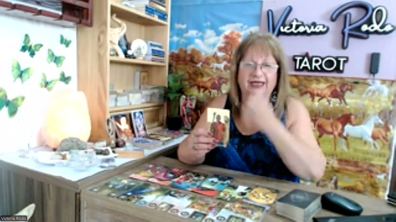 ACUARIO.  ALGUIEN DEL PASADO TE COMPLICA!!! 23/2 AL 1/3. VICTORIA RODO TAROT. 59894239682.