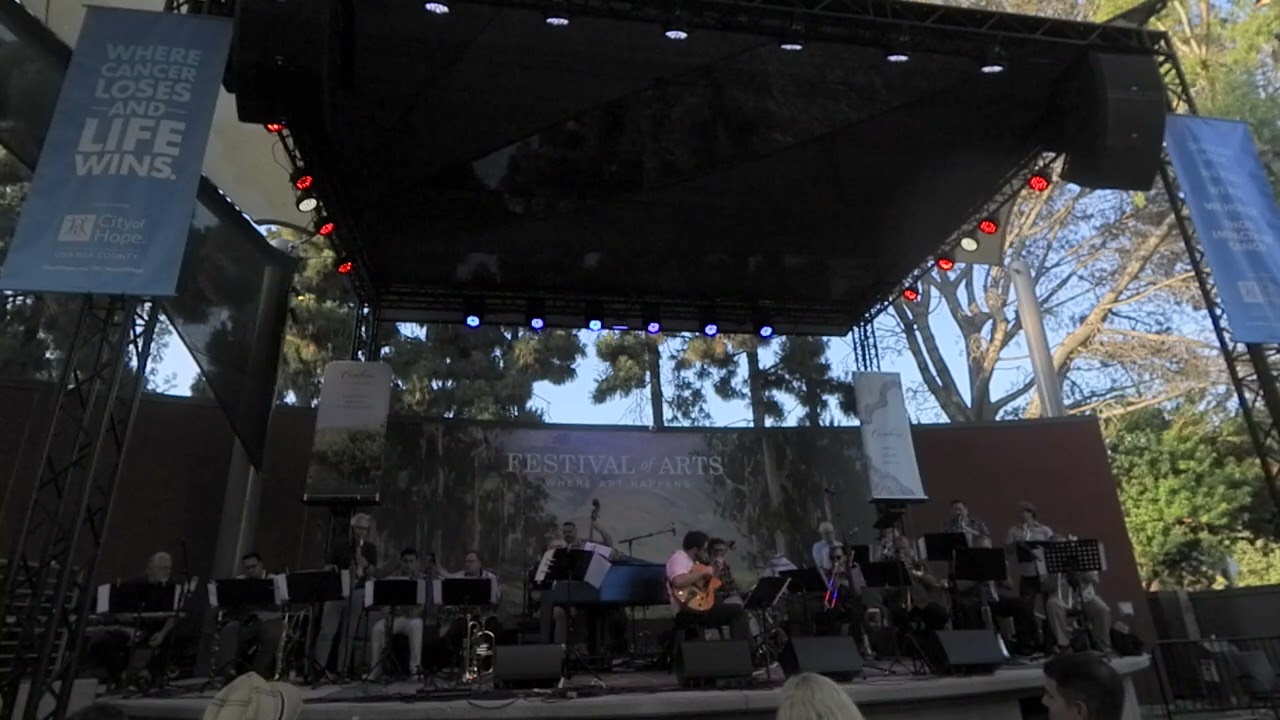 Blues Everybody Can Blow On - Tony Guerrero & The Bunch of My Friends Big Band