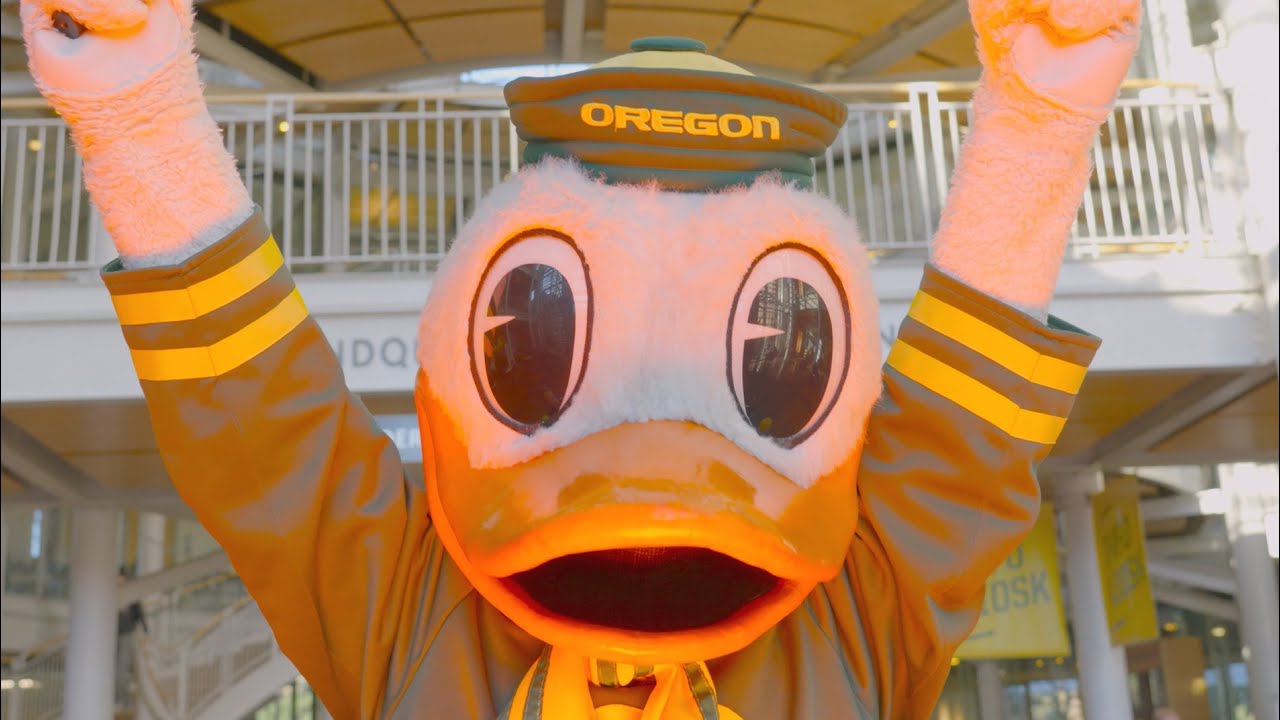 A Winter Olympics–Inspired Greeting from the Lundquist College of Business