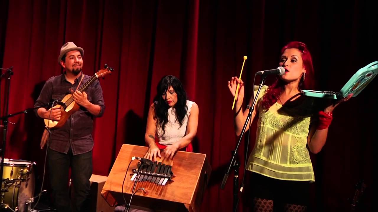 Las Cafeteras 