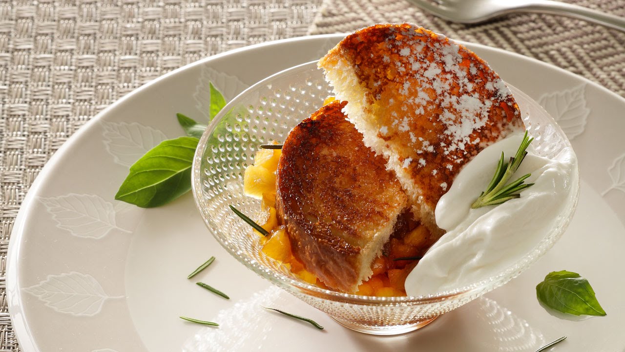 Brioche caramélisée et fruits rôtis - Christian Cotard pour Netto