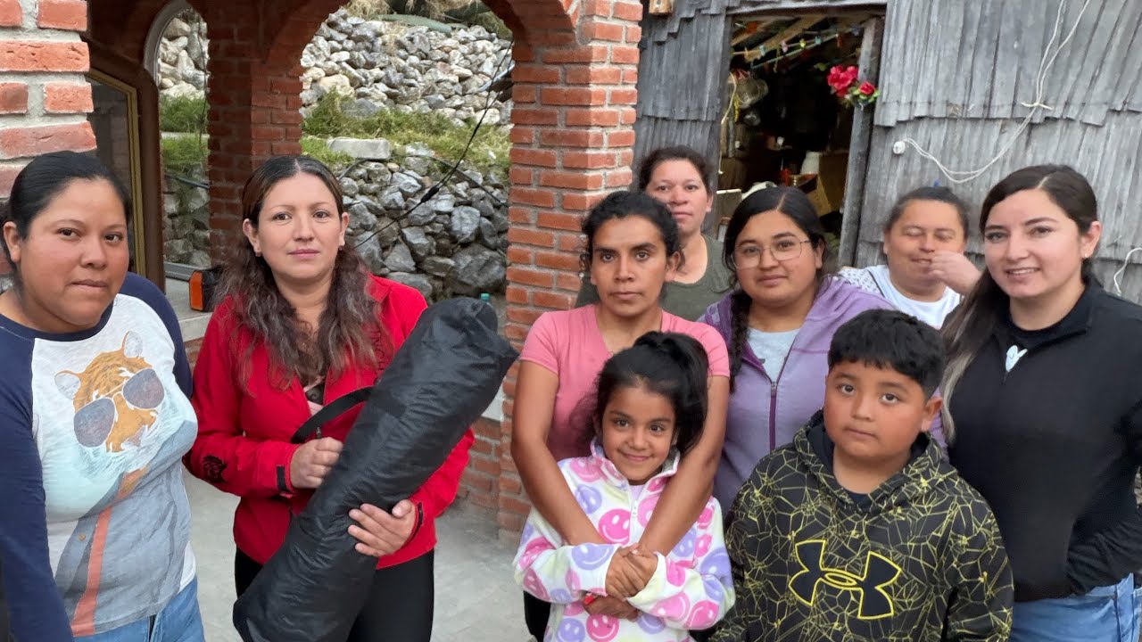 Las chicas del rucio reciben 2 regalos 🎁 