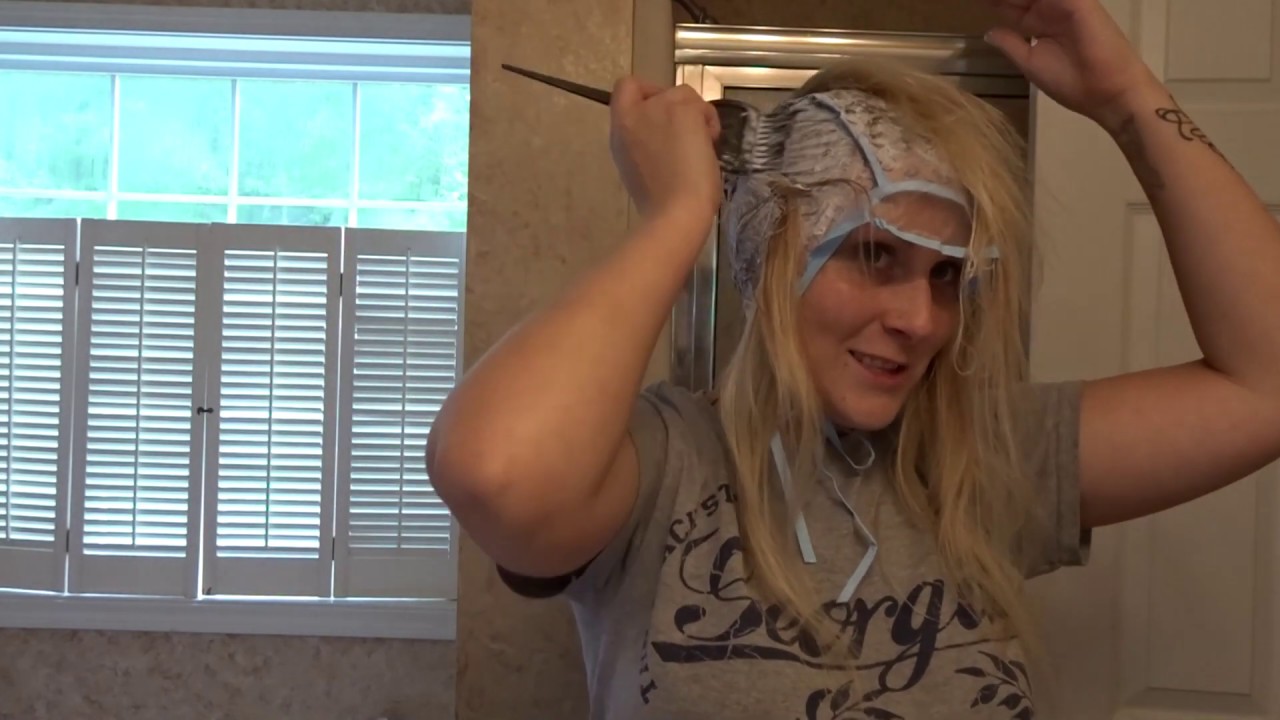 Loreal Quick Blue Bleach. Dark brown to blonde. IT WORKED!!!!