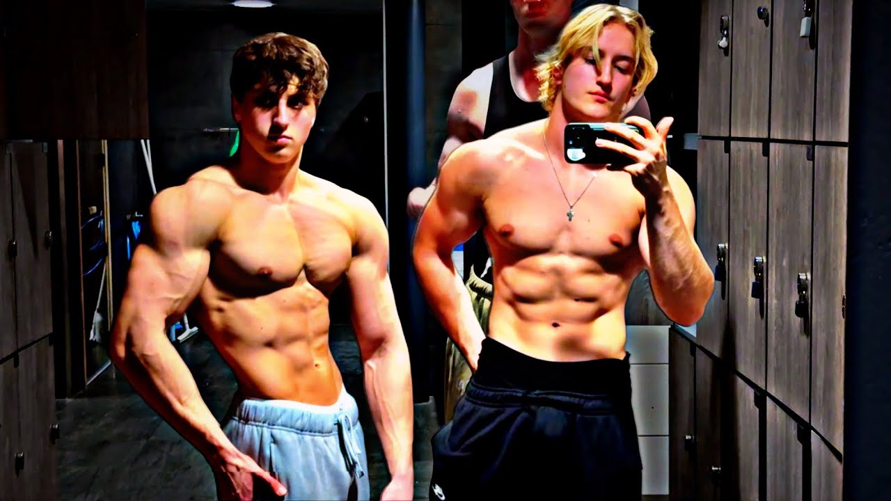 MOGGING AT NEW GYM (BACK AND BI)