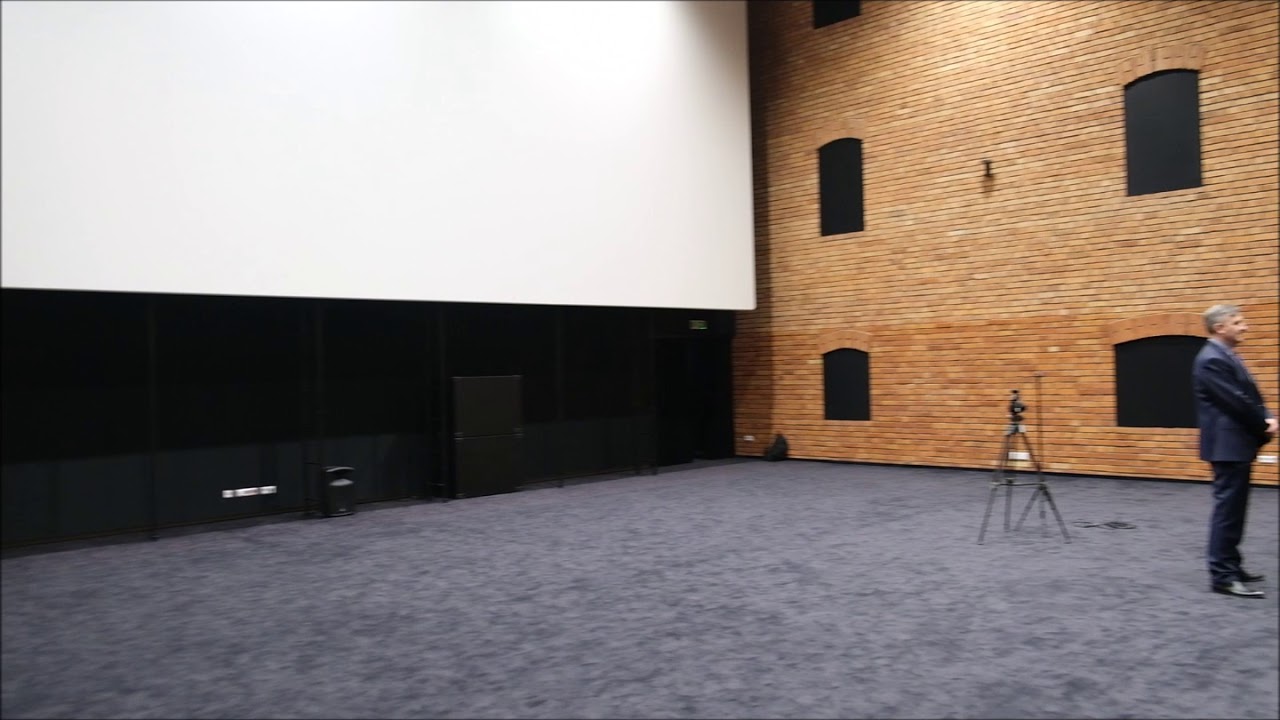 Sala kinowa w Ostrowieckim Browarze Kultury