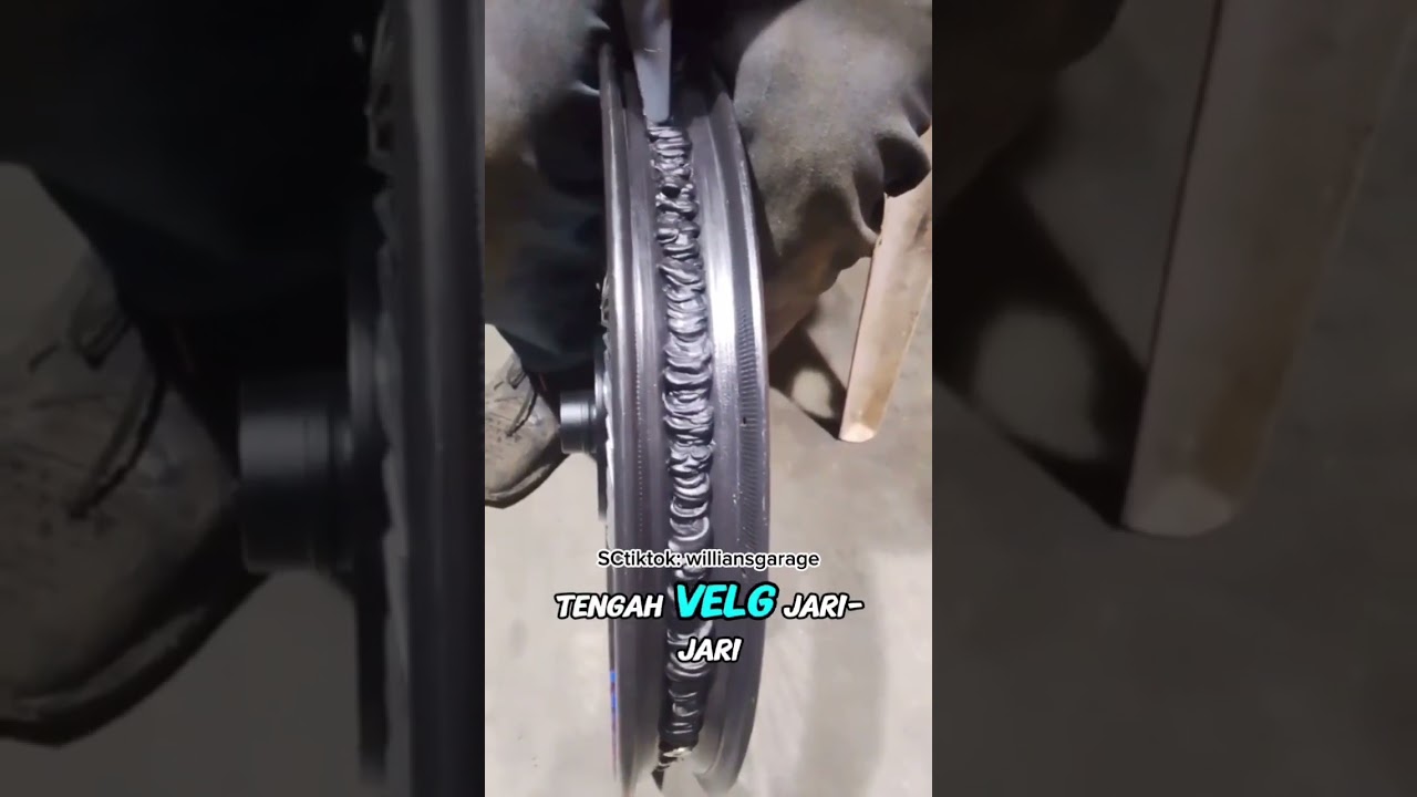 Installing tubeless tires on spoke rims #automotive #modification #tips #tricks #shorts #tipsandt...