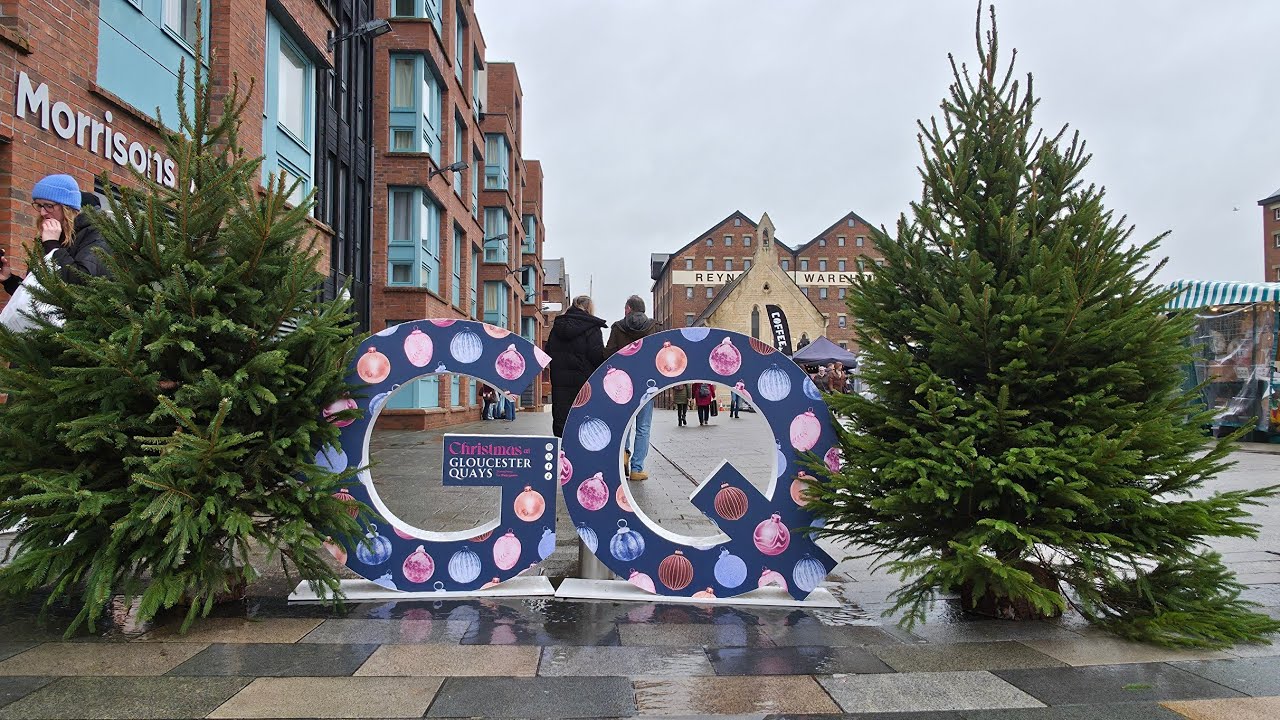 GLOUCESTER DOCKS & GLOUCESTER QUAYS CHRISTMAS MARKET. 22nd November 2025.