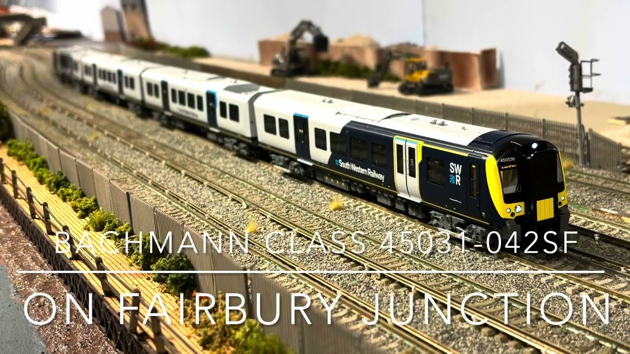 Bachmann 31-042SF Class 450 450036 on Fairbury Junction