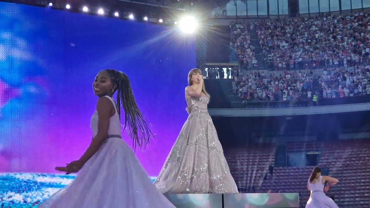Taylor Swift Milano San Siro The Eras Tour - Enchanted FRONTE PALCO