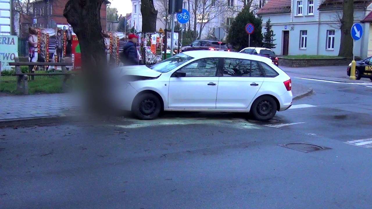 Sztum: Pijany kierowca rozbił się na drzewie - 23.04.2017