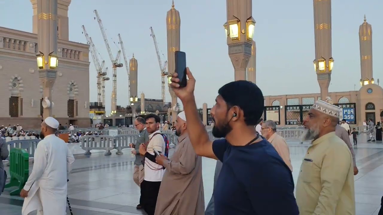 مسجد نبوی صلی اللہ علیہ وآلہ وسلم مدینہ منورہ @VaniaManiaKids @MansoorAliKhanLive @HUMTV  