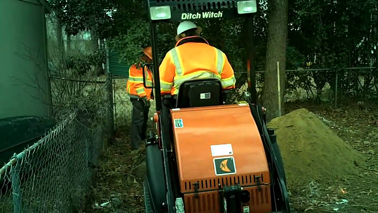 Ditch Witch XT855 Excavator/Tool Carrier