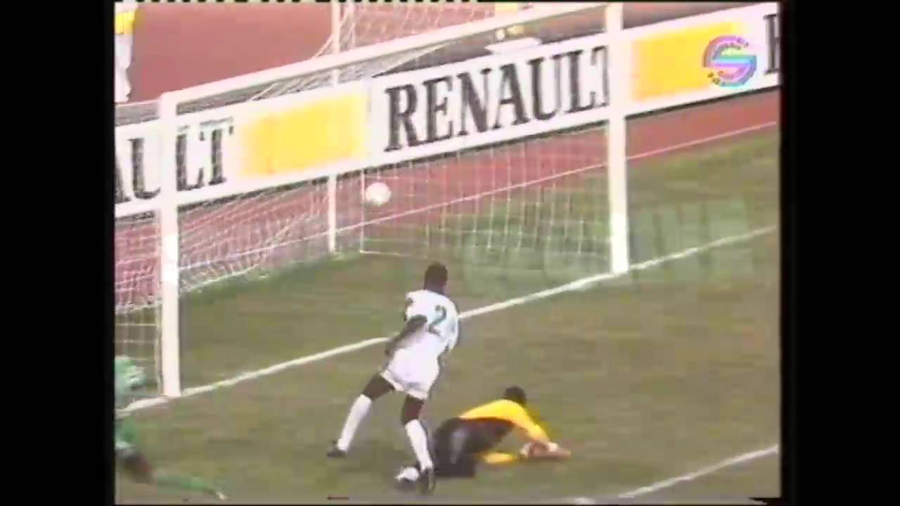 RASHIDI YEKINI SEE HIS GOALS VS KENYA AT AFCON 1992