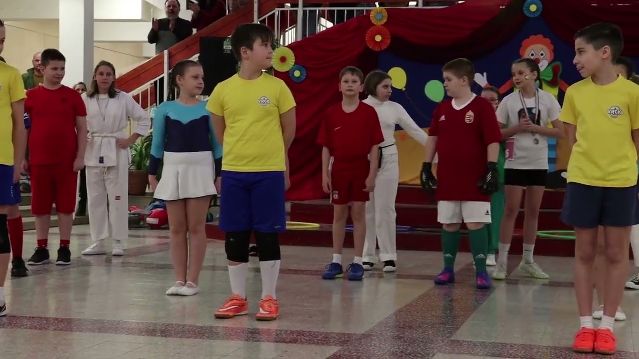 Alsós Farsang  4.b  Ádám Jenő Tagiskola  - Olimpikonok