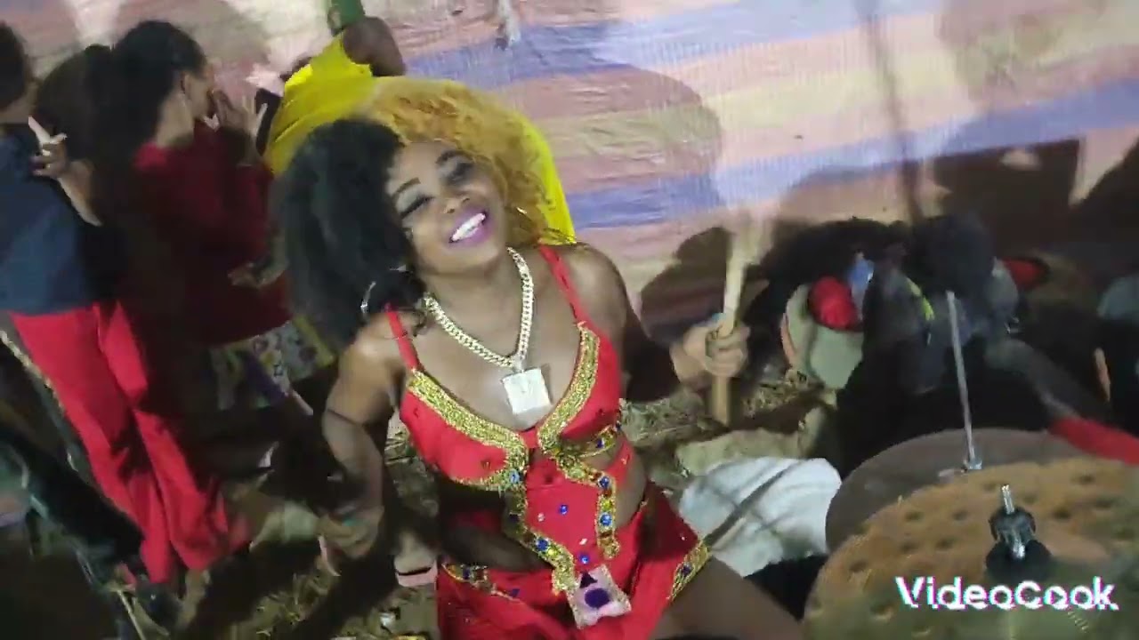 Sisca Mama Awoe à la batterie, Ambakirano, Andoharano 2025