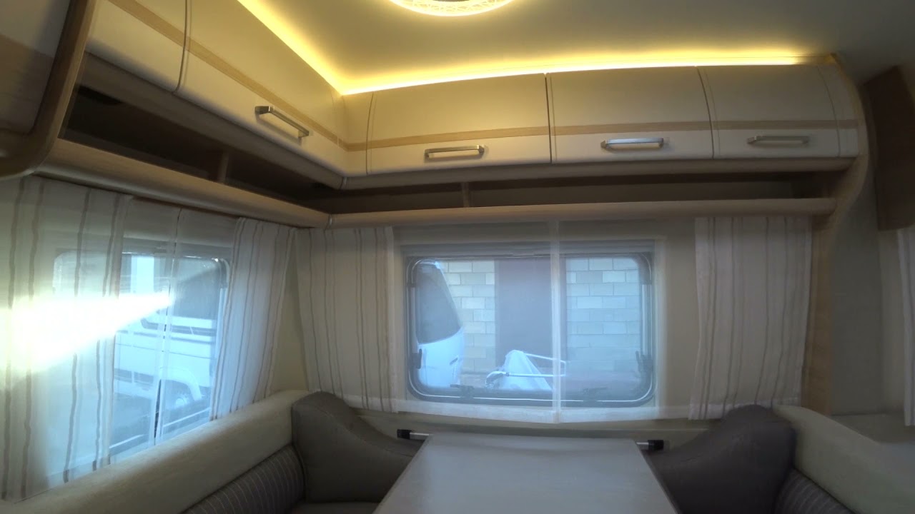 Внутренний обзор лучшего европейского каравана компакт класса  FENDT CARAVAN BIANCO ACTIV 390 FHS