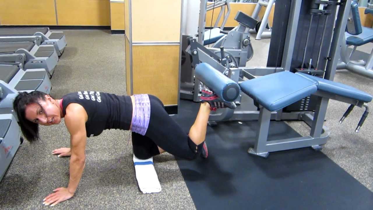 Kickbacks with Lying Leg Curl