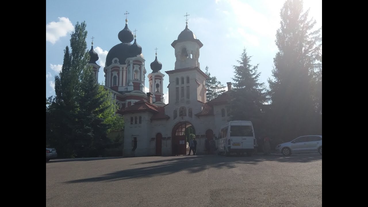 Молдова Монастырь Курки.