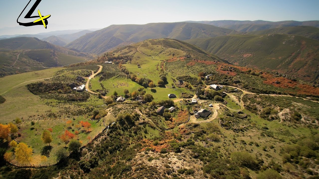 CAMPO DEL AGUA - El recuerdo de las pallozas - El Bierzo - León (A vista de dron...)