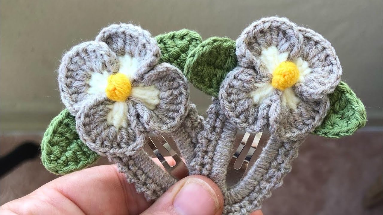 Menekşe Örgü Toka Yapımı | Örgü Toka Yapımı | Hairclips