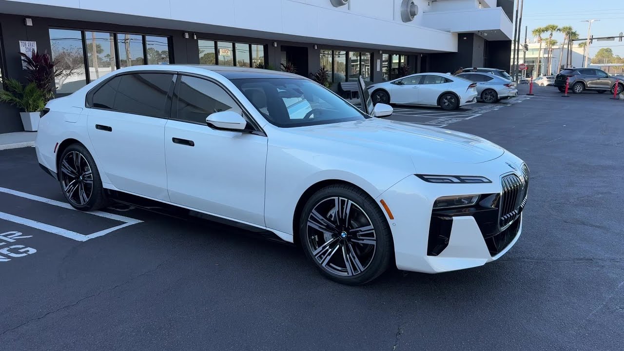 2025 BMW i7 eDrive50 at Tom Bush BMW Jacksonville | Ponte Vedra, FL