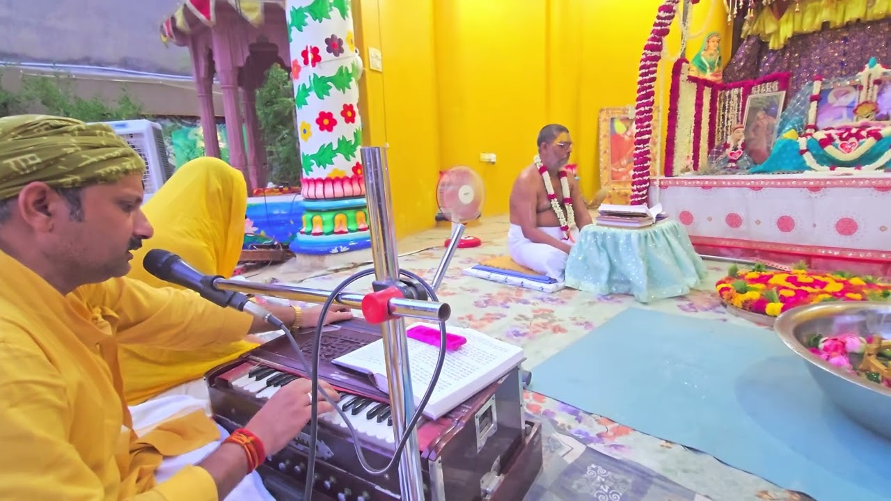 May 30, 2025 phulan ke pad gayan shri radha vatika