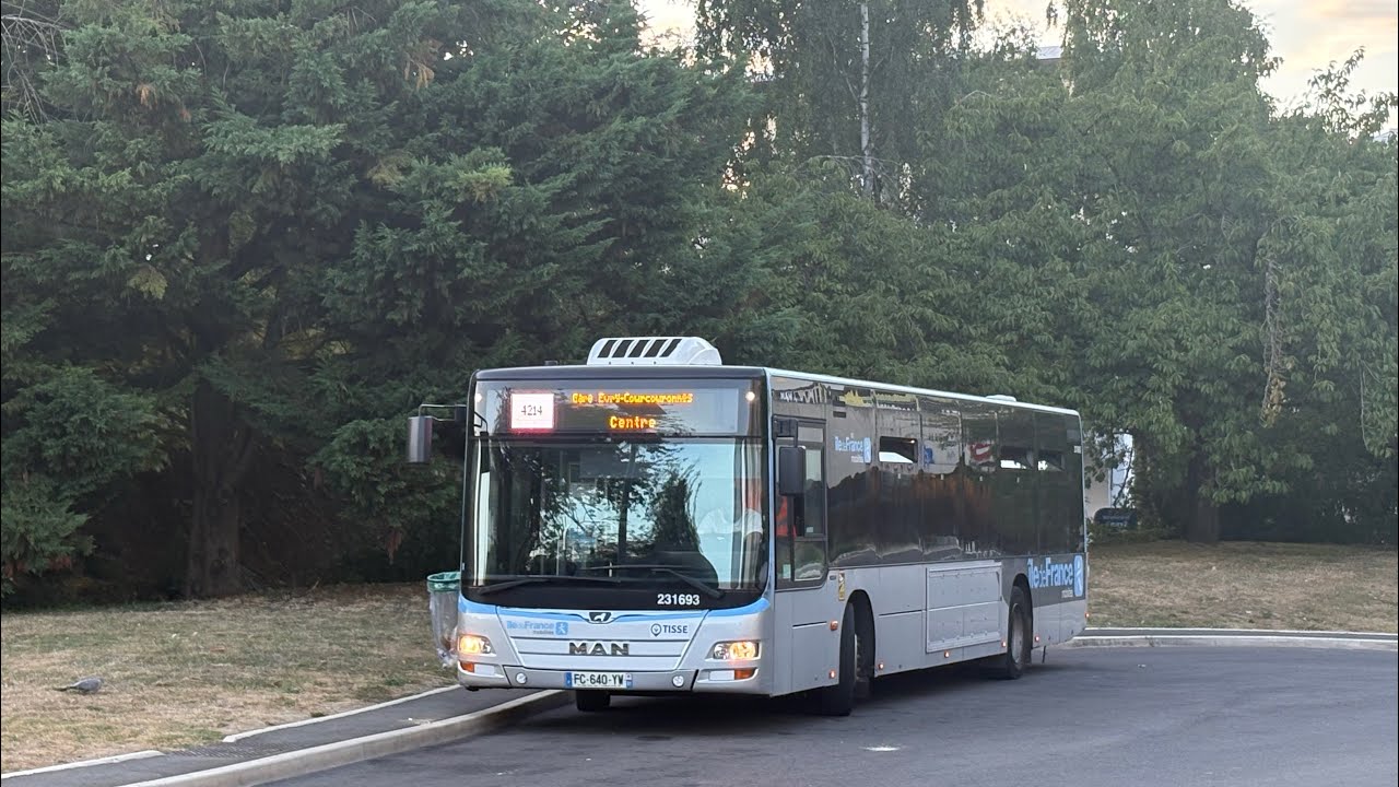 Man lion city 231693 sur ligne 4201 tisse